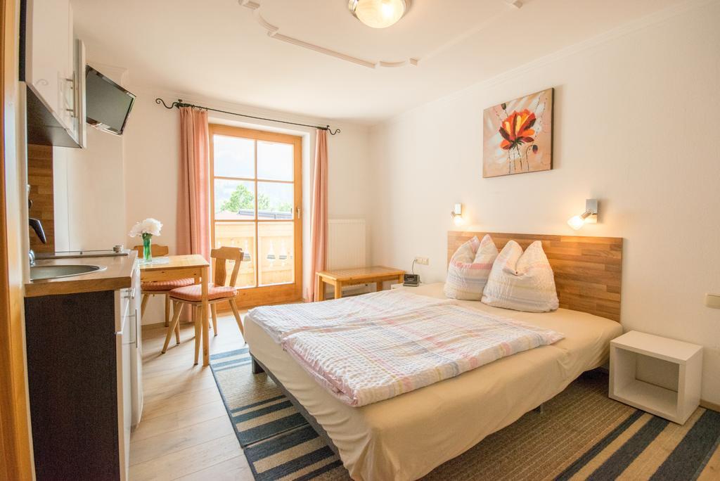 Haus Schoenblick Kirchberg in Tirol Kamer foto